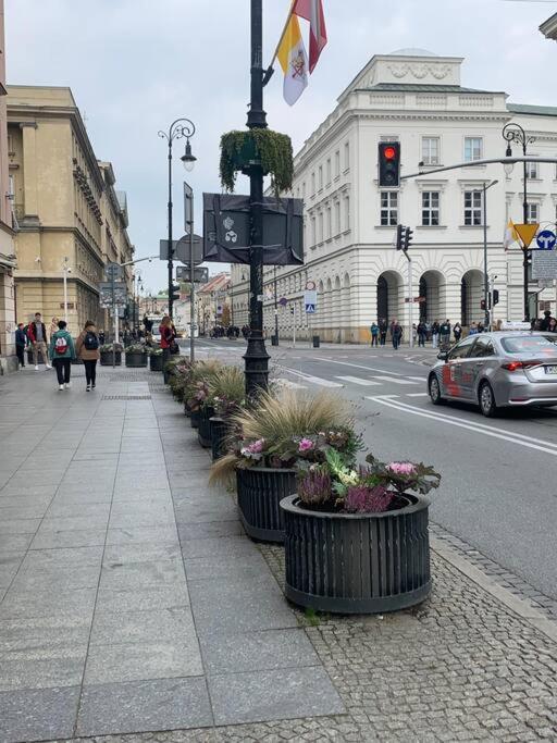 Mieszkanie Z Duzym Terasem W Warszawie Warsaw Luaran gambar